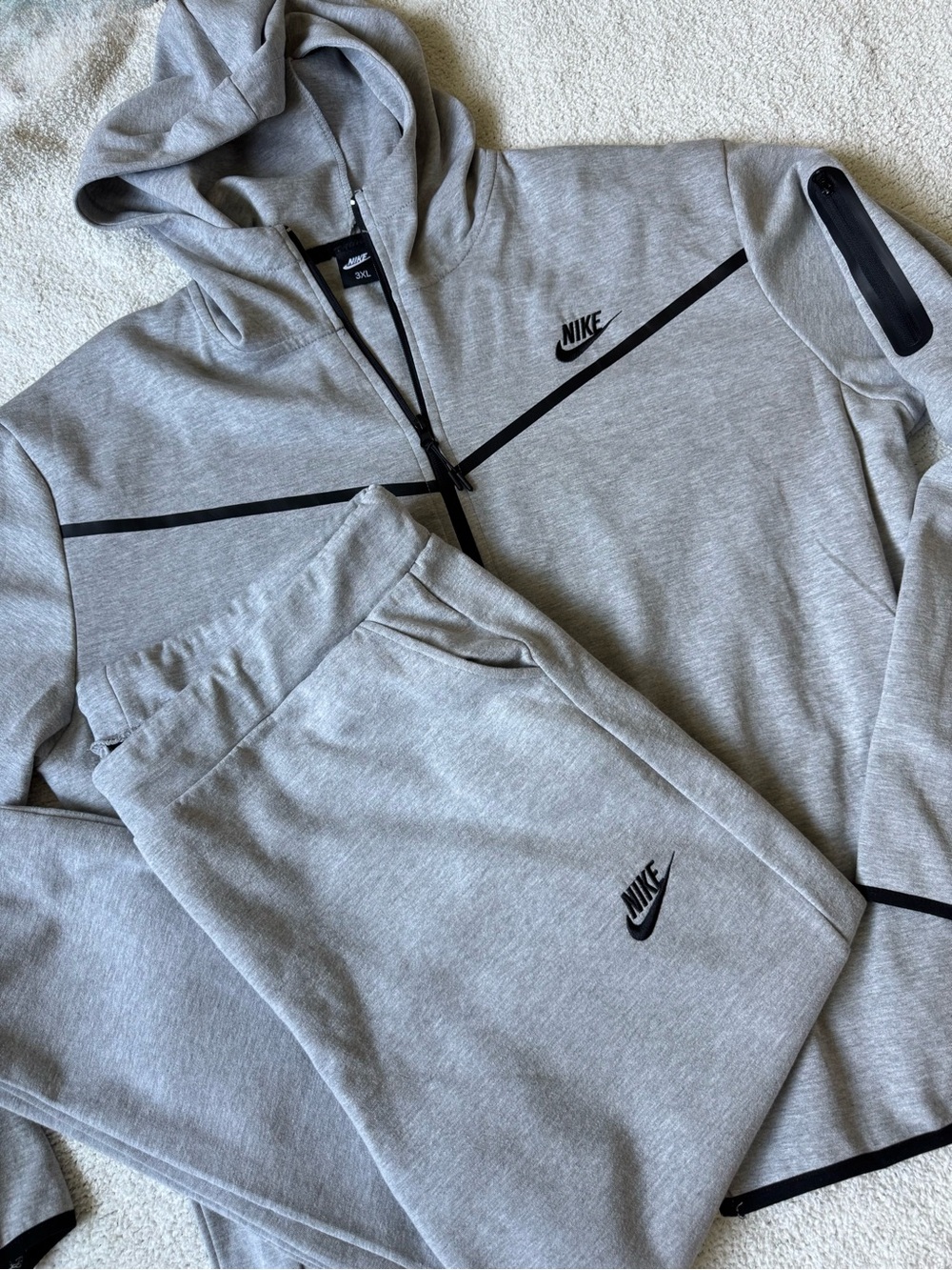 Nike Men’s Light Gray and Black Twxh Gear Hoodie & Joggers Set